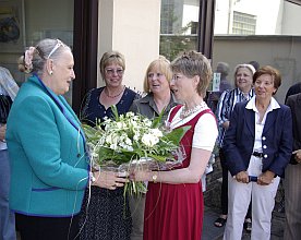 Besucheransturm vor der Galerie